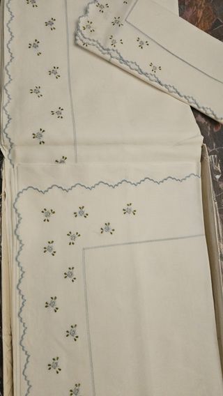 Sábanas/Lenzuola matrimoniali ricamate in m/lino