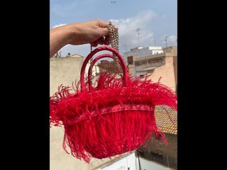 Bolso Zara rojo plumas 