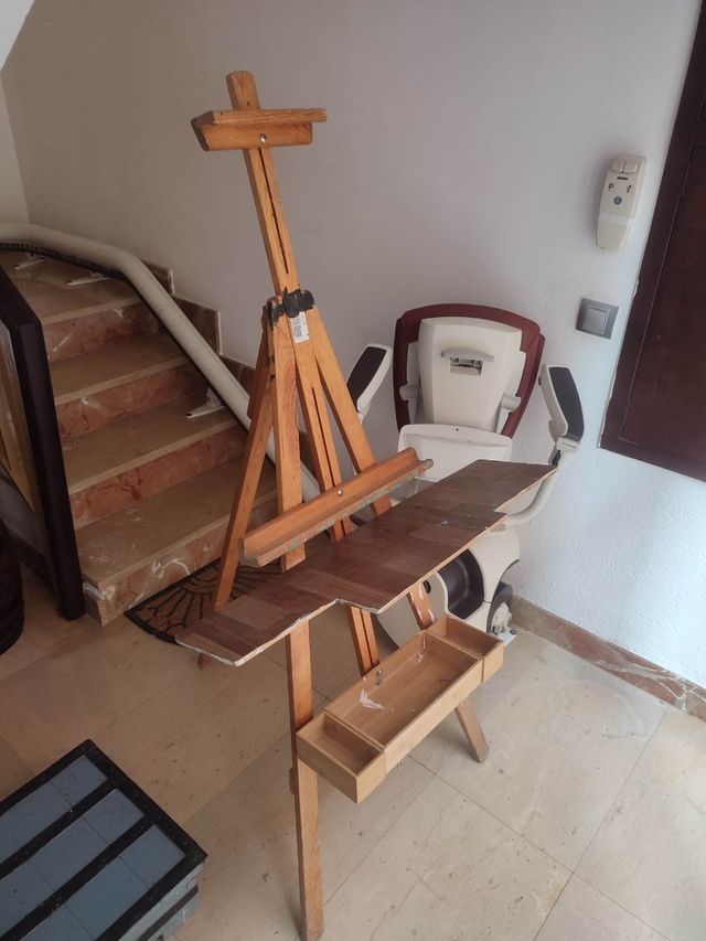 Grande leggio da pittore realizzato a mano