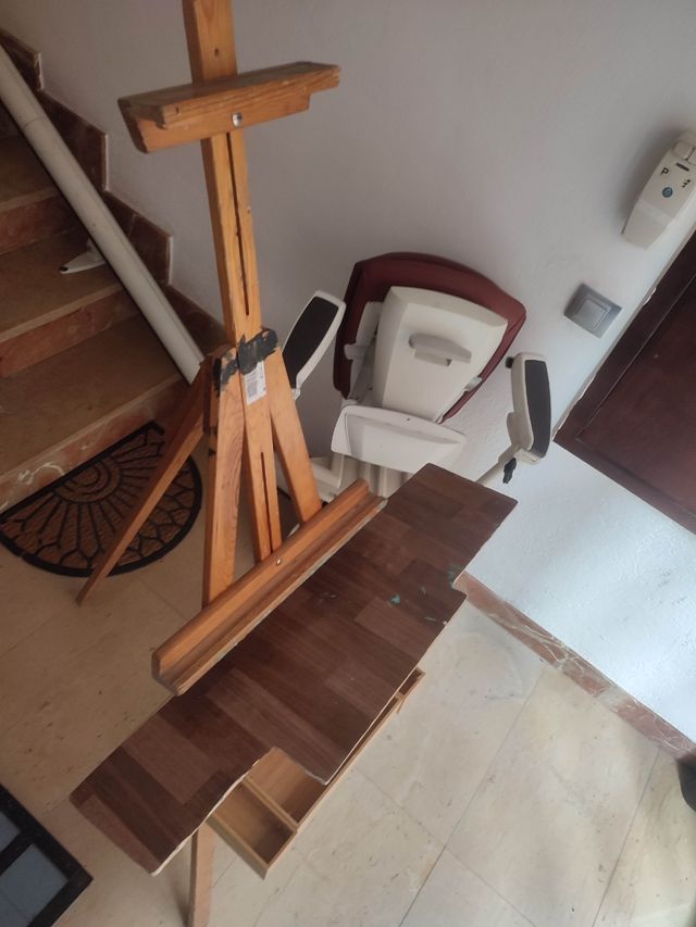 Grande leggio da pittore realizzato a mano