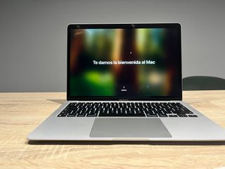 MacBook Air M1 2020 - 8GB-256GB Plata