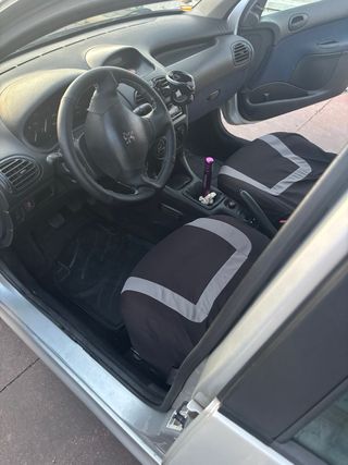 Peugeot 206 2002