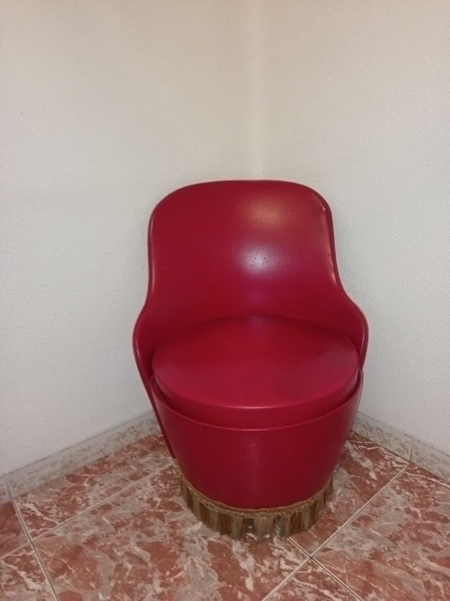 Silla descalzadora roja - Asiento y reposapiés