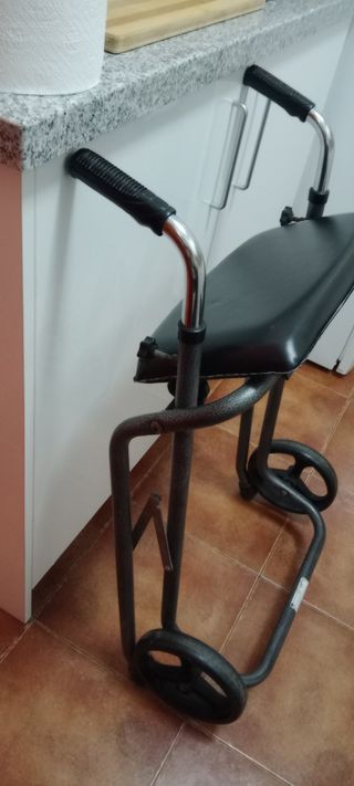 Andador con asiento 