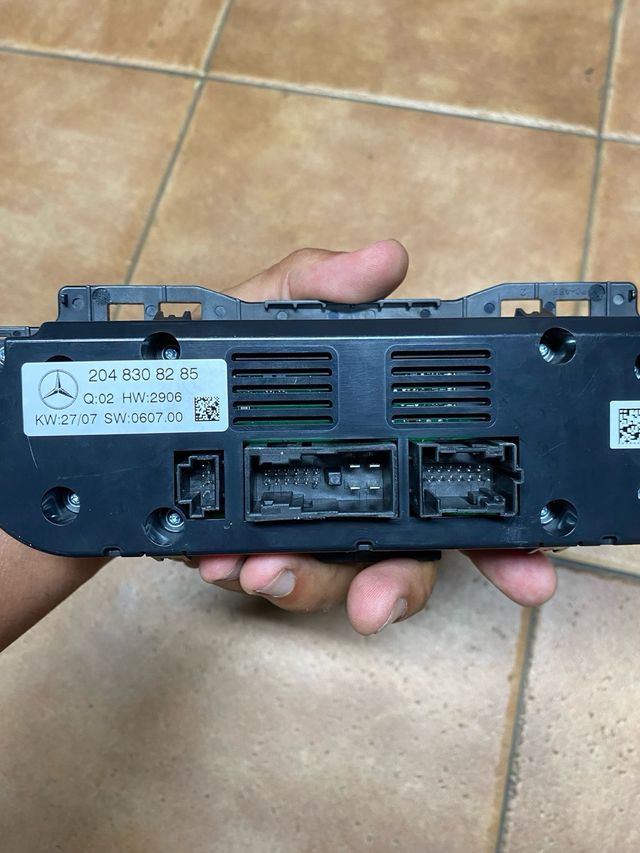 Climatizador Mercedes-Benz Negro