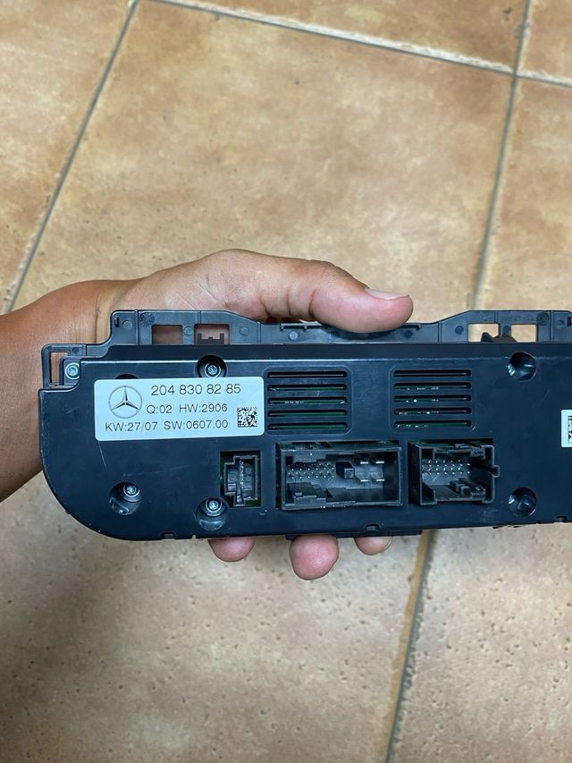 Climatizador Mercedes-Benz Negro