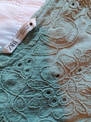 Mono Zara verde bordado