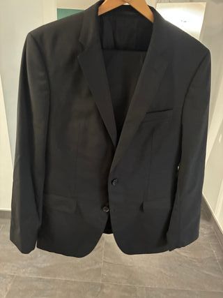 Traje Hugo Boss negro - talla 50