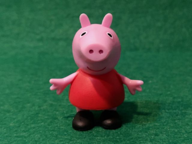 Figura de la serie animada "PEPPA PIG".