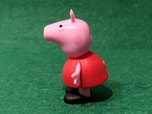 Figura de la serie animada "PEPPA PIG".