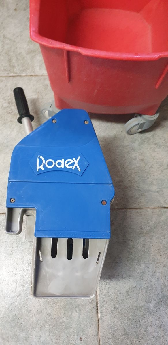 Cubo fregona industrial