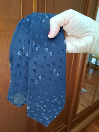 Corbata Lanvin seda azul marino