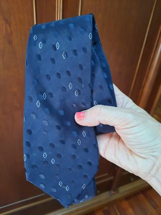 Corbata Lanvin seda azul marino