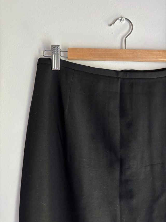 Falda midi negra Massimo Dutti