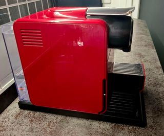 Cafetera Nespresso DeLonghi Touch Glam Red