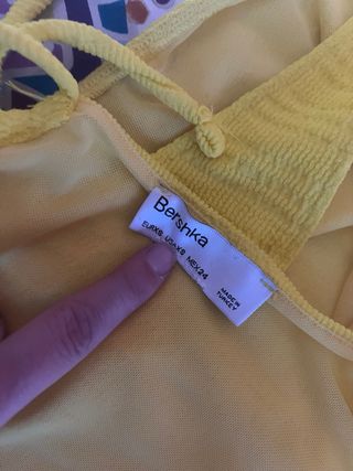 Body Bershka amarillo