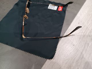 Óculos Ray-Ban Hexagonais Dourados