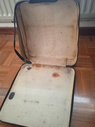 MÁQUINA DE ESCRIBIR OLIVETTI LETTERA 32