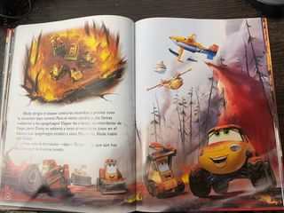 Aviones. Equipo de rescate. Gran libro de la pel