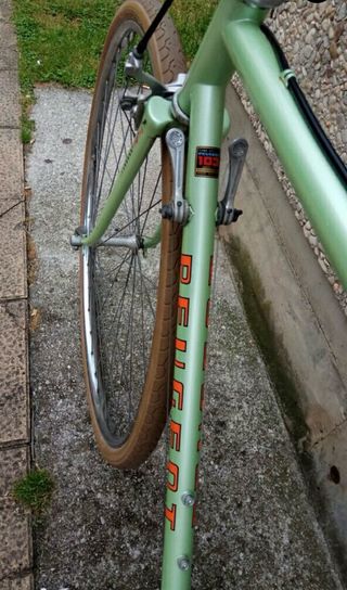 Bicicleta PEUGEOT cuadro Carbolite 103 año 1981