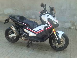 Honda X-ADV 750 - Moto Scooter