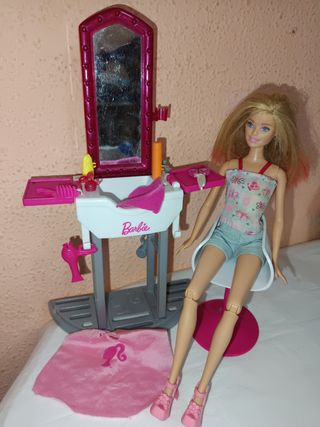 Barbie Salon de Belleza, peluquería.