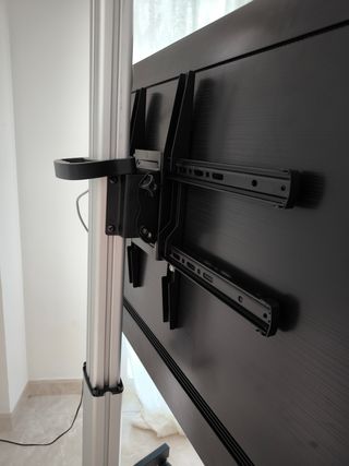 Soporte TV móvil con ruedas