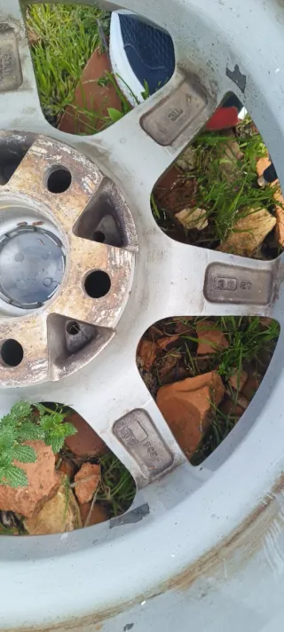 4 Llantas Alessio 15" usadas