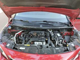 Peugeot 3008 PureTech 130 SANDS Allure EAT8 96 kW (130 CV)