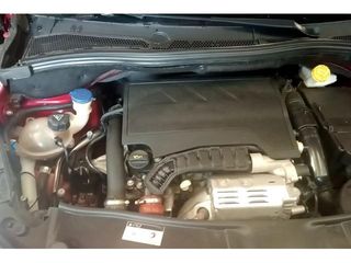 Peugeot 2008 PureTech 110 SANDS Allure 81 kW (110 CV)