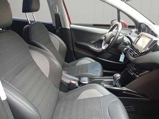 Peugeot 2008 PureTech 110 SANDS Allure 81 kW (110 CV)