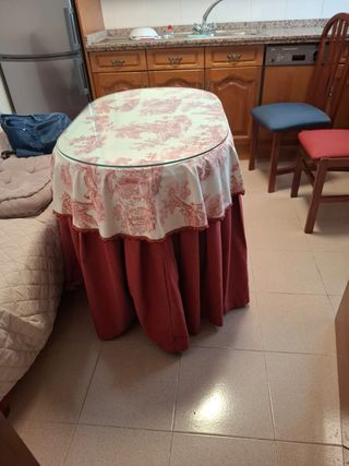 Mesa ovalada madera maciza