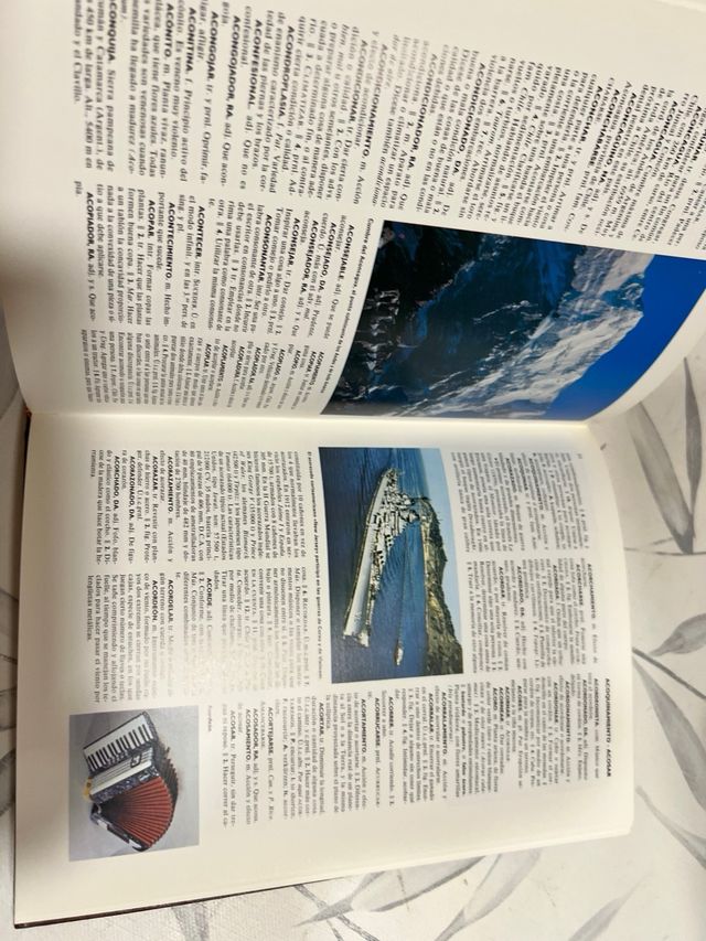 11 Libros Enciclopedia ilustrada. completa 10 Tomo