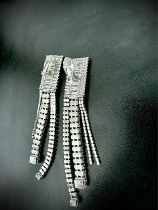 Pendientes largos con piedras ZARA