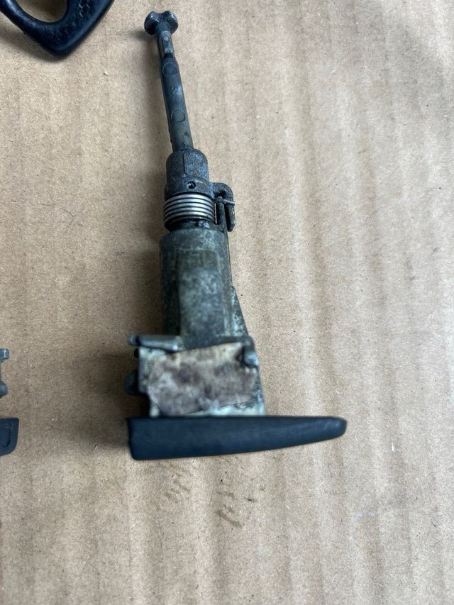 Cerradura bombin Mercedes 190 W201