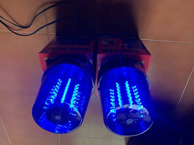 2 Luces LED azules giratorias