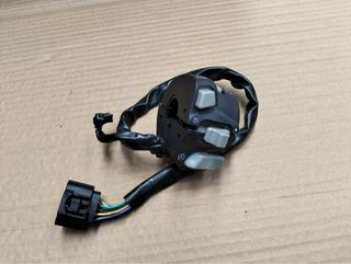 Interruptor derecho Zontes R310