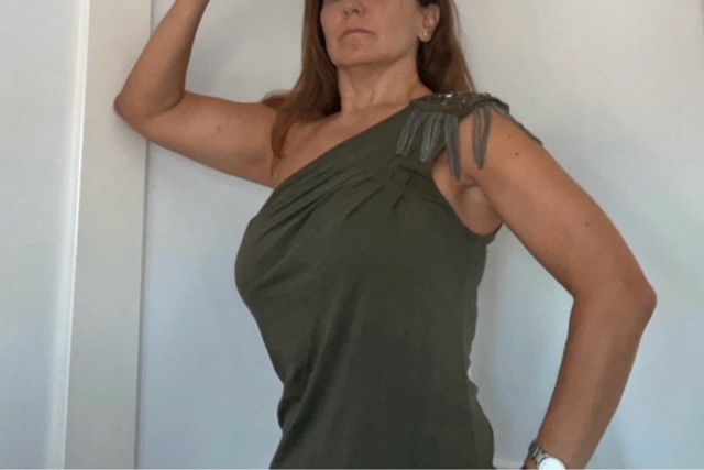 Top Mango M con detalle - Hombro Descubierto