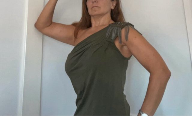 Top Mango M con detalle - Hombro Descubierto