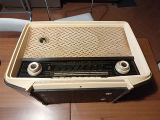 Radio a valvole Magnadyne MD6011