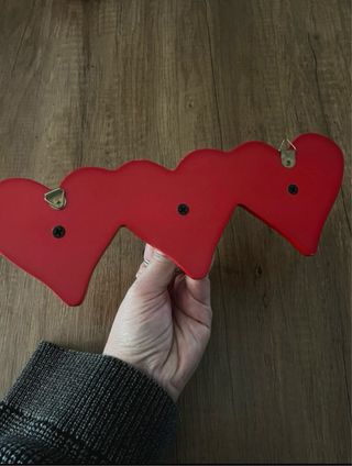 Appendiabiti Fiorucci a forma di cuore vintage