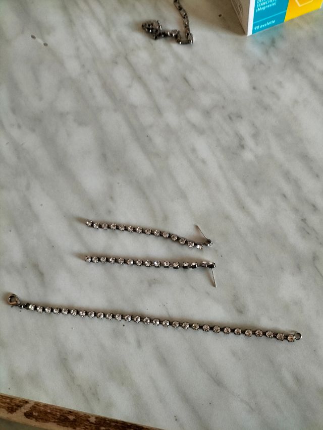 Braccialetto e orecchini strass argento