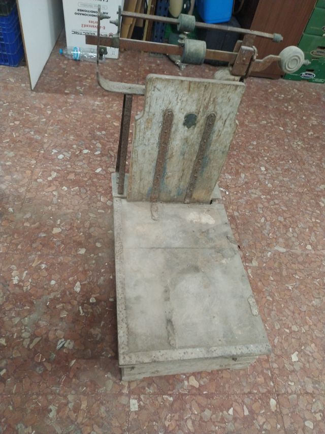 Antigua báscula de palanca