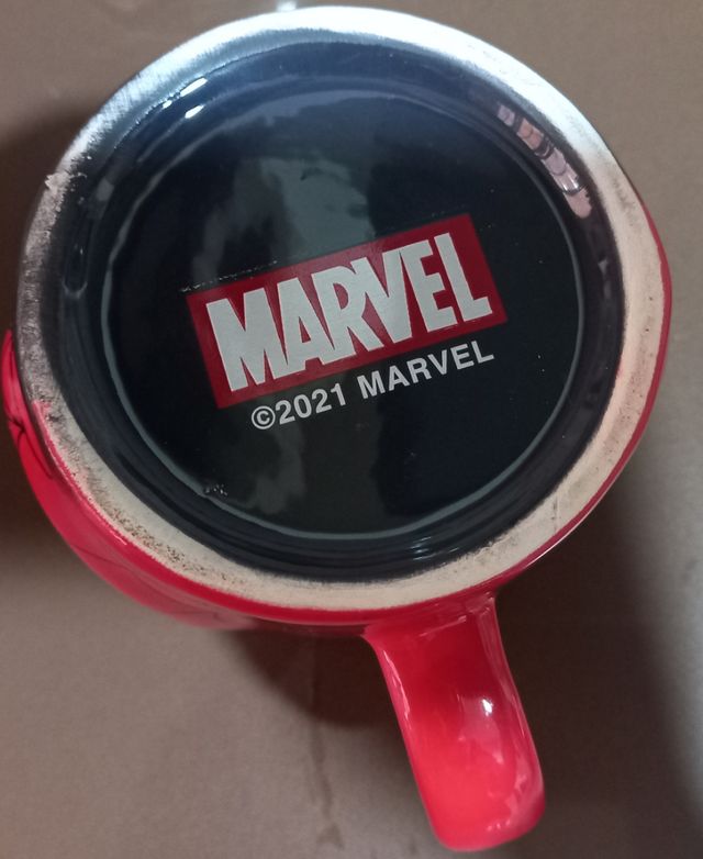 Taza Spiderman relieve. Nueva!