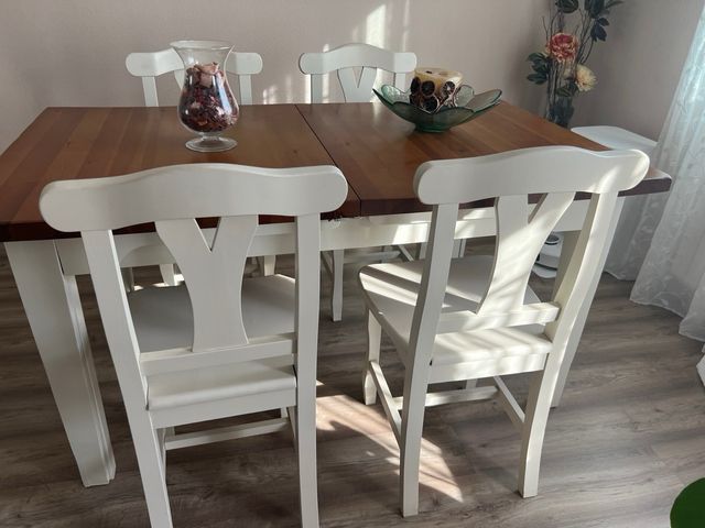 Muebles salón pino macizo en perfecto estado.