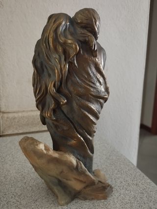 Statua Damiani coppia di amanti