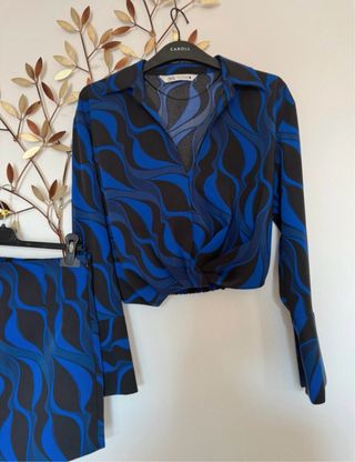 Conjunto Zara azul y negro, nunca usada.