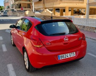 Opel Astra 2010