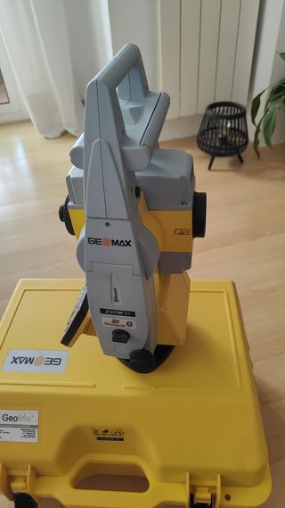 Estación Total Robotica Geomax Zoom 90