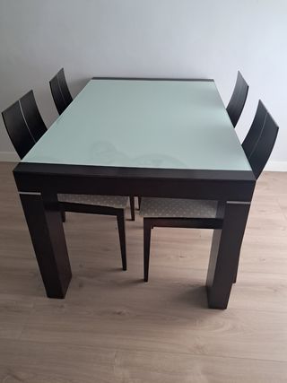 Mesa + sillas comedor